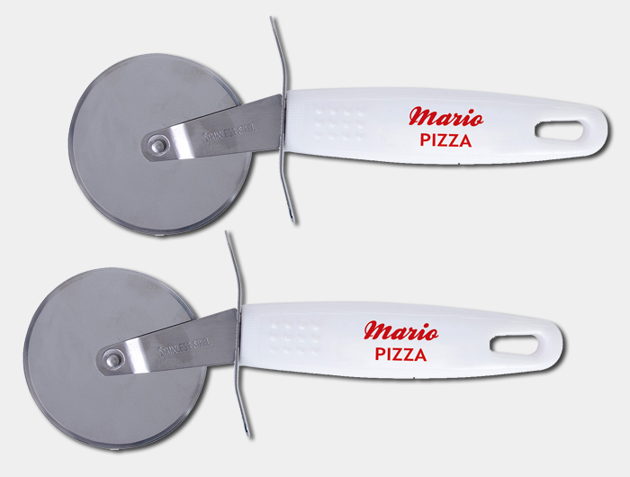 Roulette à pizza et spatule de service 2-en-1